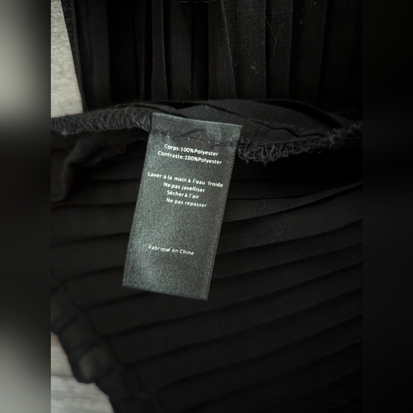 Lush Black Pleated Blouse - Picture 3 of 3